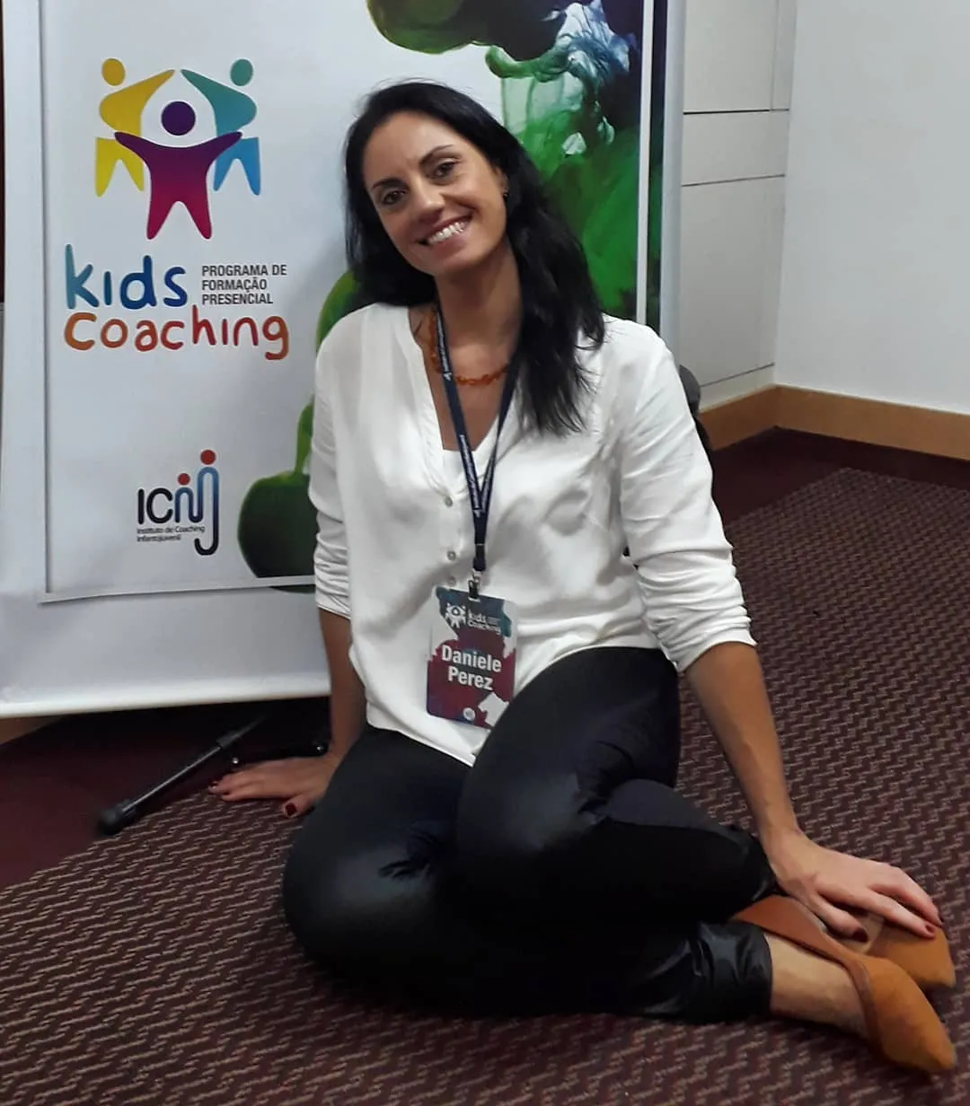 Daniele Murillo, comunicadora e autora deste blog sobre educação parental "Saber Parental"